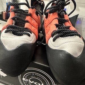 Evolv Geshido Lace W Rock Climbing Shoes (Womens)